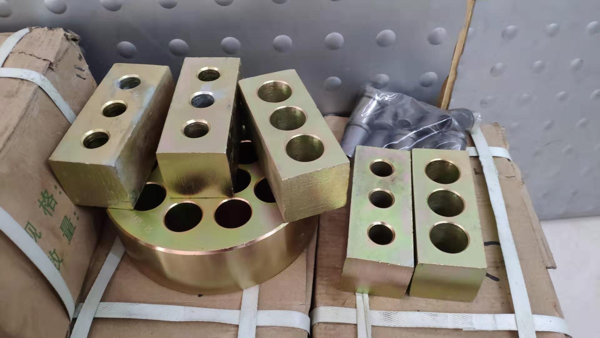 yylgjxbianmao.jpg 預(yù)應(yīng)力鋼絞線扁錨.jpg