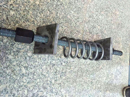 20精軋螺紋鋼.jpg 20精軋螺紋鋼.jpg