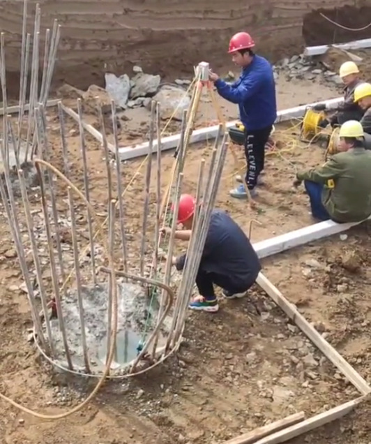 預(yù)應(yīng)力聲測(cè)管檢測(cè).jpg 預(yù)應(yīng)力聲測(cè)管檢測(cè).jpg